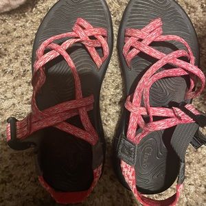 womens chacos sandals size 7